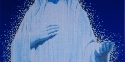 Prelepa Marija obsijana z božjo ljubeznijo
