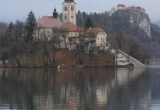 Na Bledu se dogaja, saj je v polnem teku SkavtNETov seminar spletnega novinarstva. Mladi iz celotne Slovenije smo se zbrali, da se naučimo česa novega. Kaj točno delamo pa si lahko preberete in ogledate v nadaljevanju.