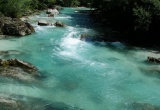 Reka Soča med vasjo Kal-Koritnica in vasjo Soča